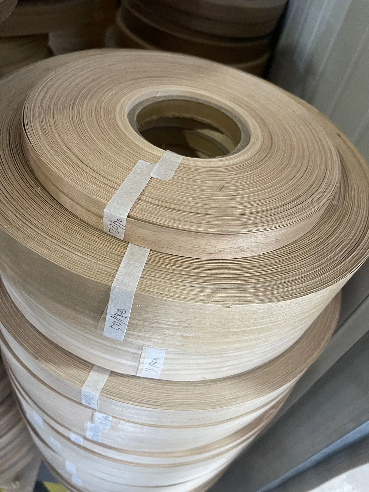 Real Wood Edge Banding Oak Walnut Veneer Edge Banding Tape for Plywood Furniture