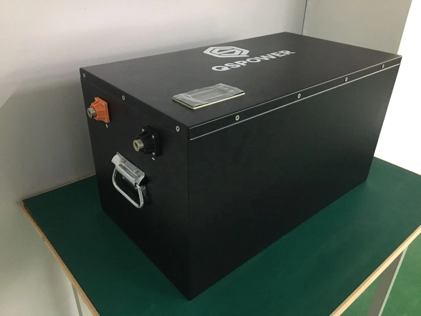 
QS Power LiFePO4 lithium battery 48V 100AH storage power wall 5kwh 10kwh for solar system 