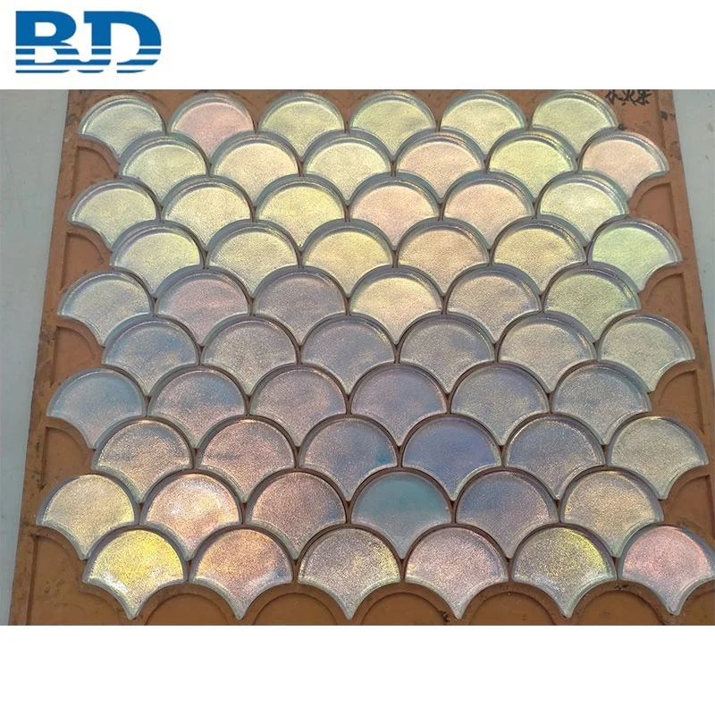 High Quality Iridescent Fish Scale Glass Mosaic Tile