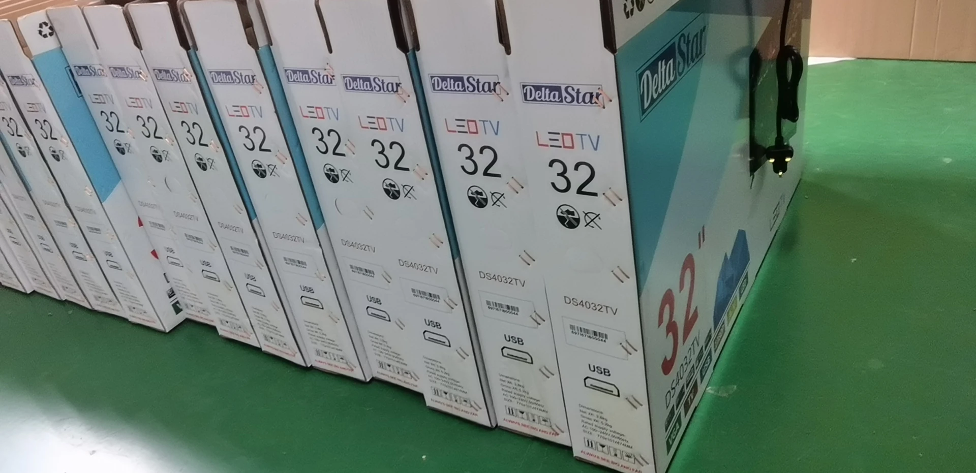 OEM factory cheap 32 39 40 43 50 55 inch 4K HD Smart Android TV 1080p HD SKD