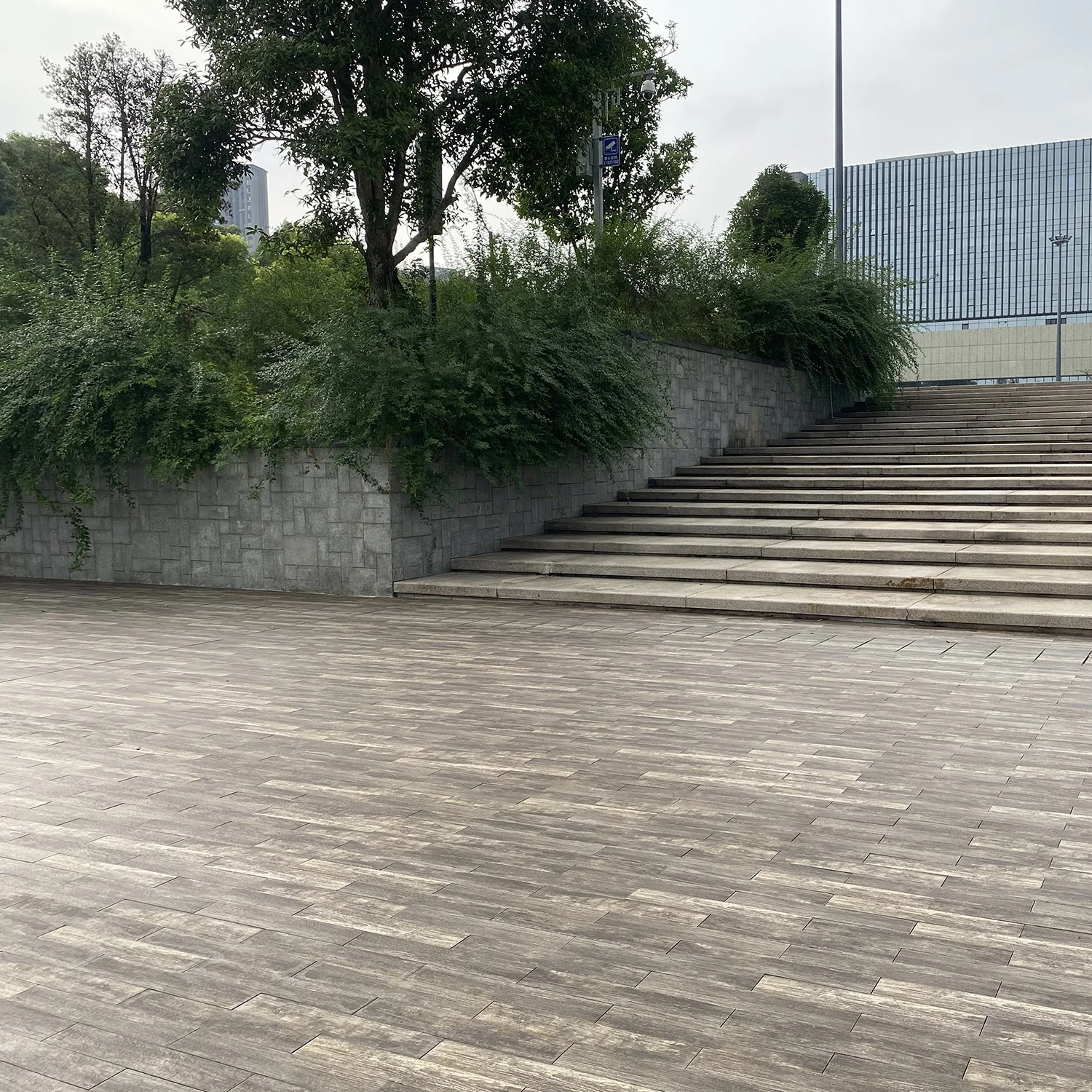 Производитель противоскользящая фарфоровая плитка 60x60 см брусчатка Напольная керамическая для парковки автомобиля