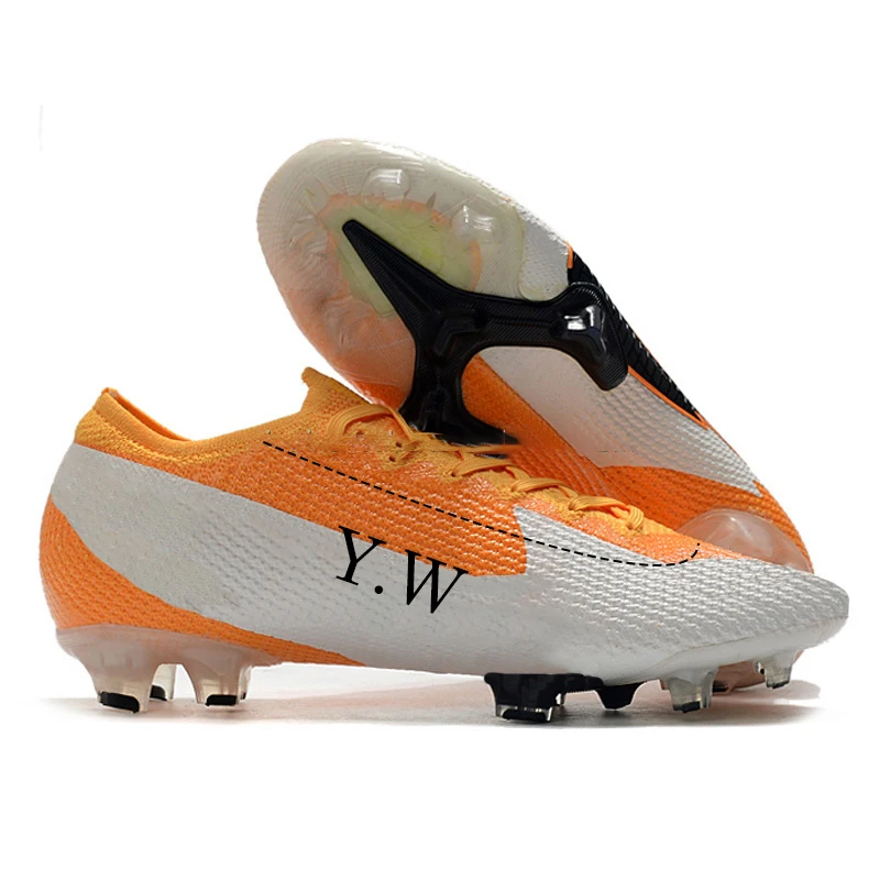 Hot Sale Design Men Indoor Rubber Soccer Shoes Football Shoes Flywoven Upper Brand Shoes