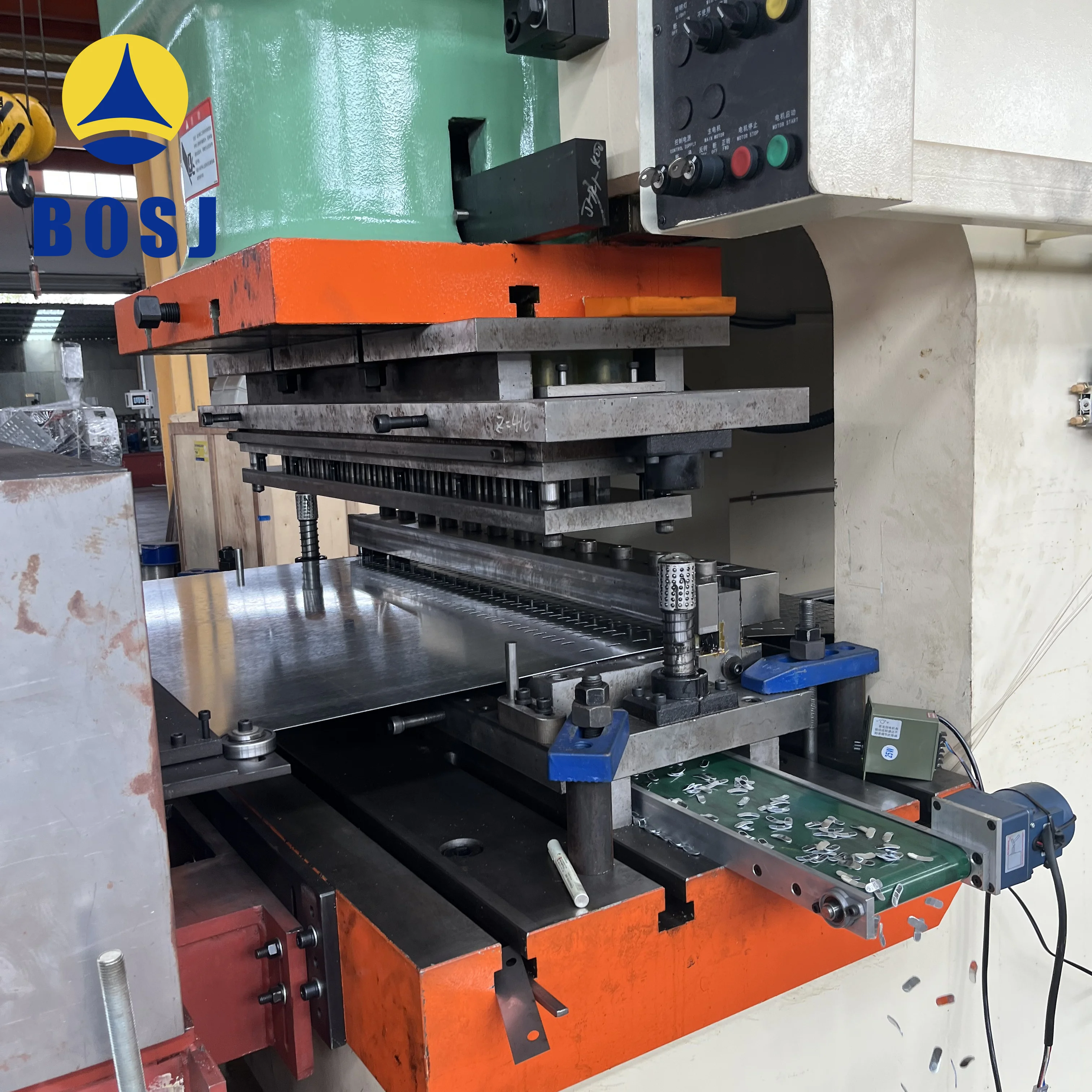 Perforated Cable Tray With Accessories Galvanized Steel Cable Tray making  machine cable tray roll forming machine