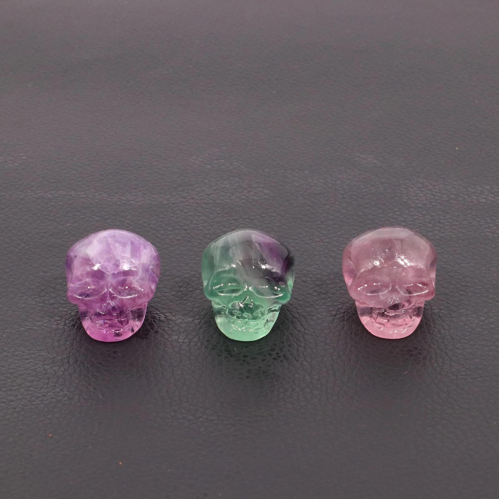 1pc natural hand carved skull Fashion fluorite crystal skull for home decoration Halloween gift office collection