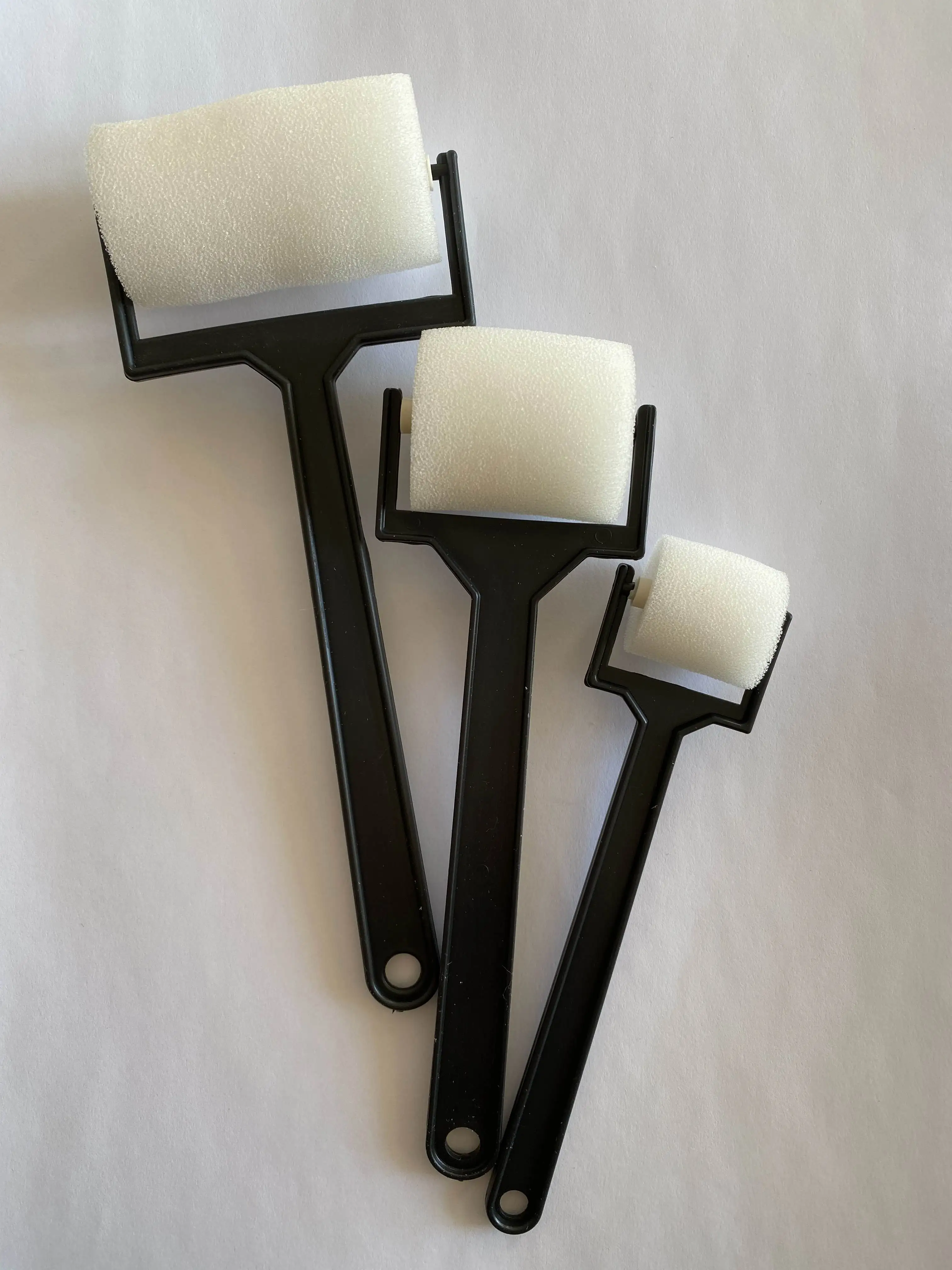 New Design Set Of Three White Sponges Long Handled Painting High Elasticity Sponge Brush