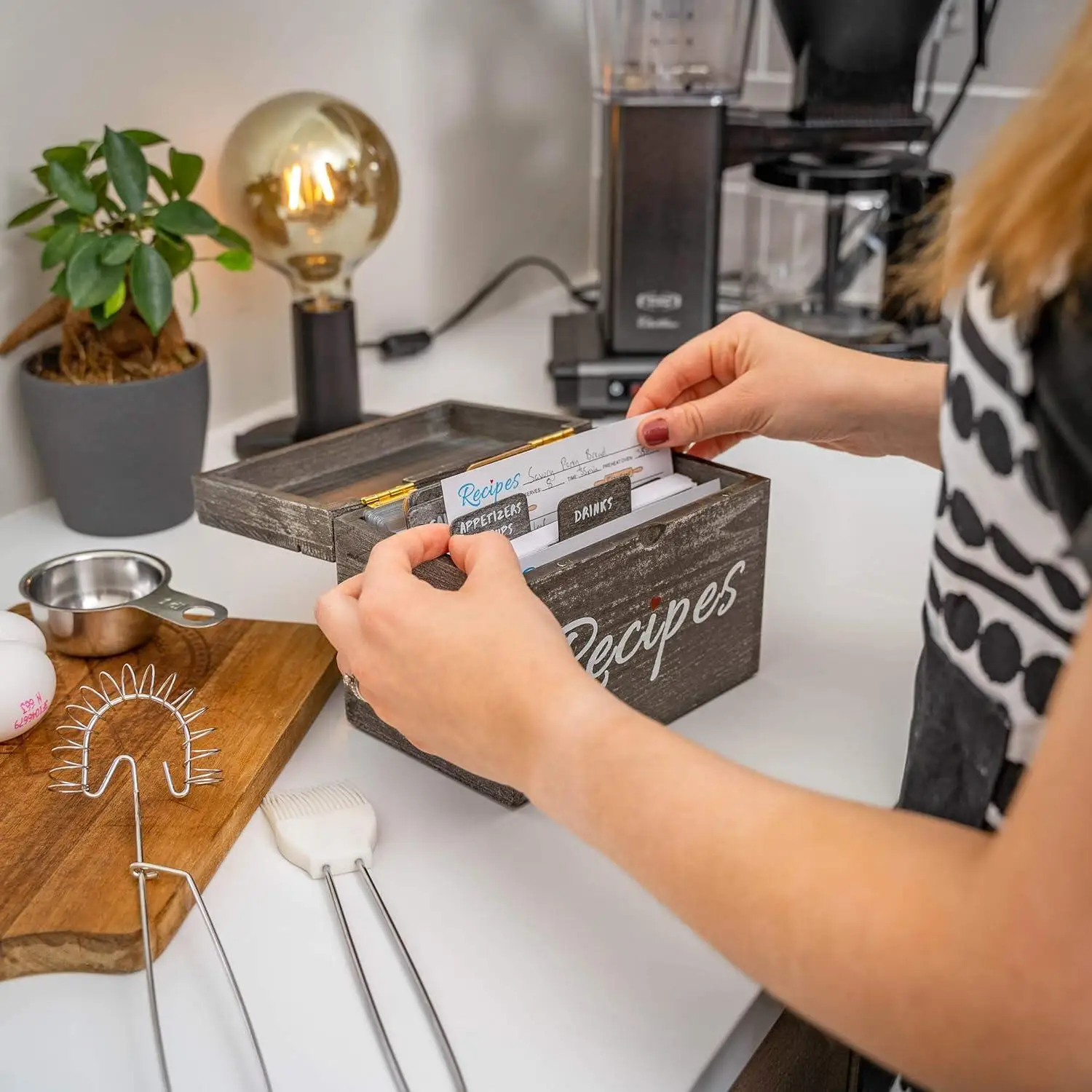 Wooden Vintage Recipe Box with Card Wooden Partition Vintage Style Set with 50 Recipe Cards as a Gift for Women