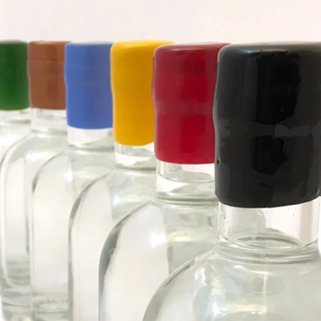 Flexible wine bottle sealing wax