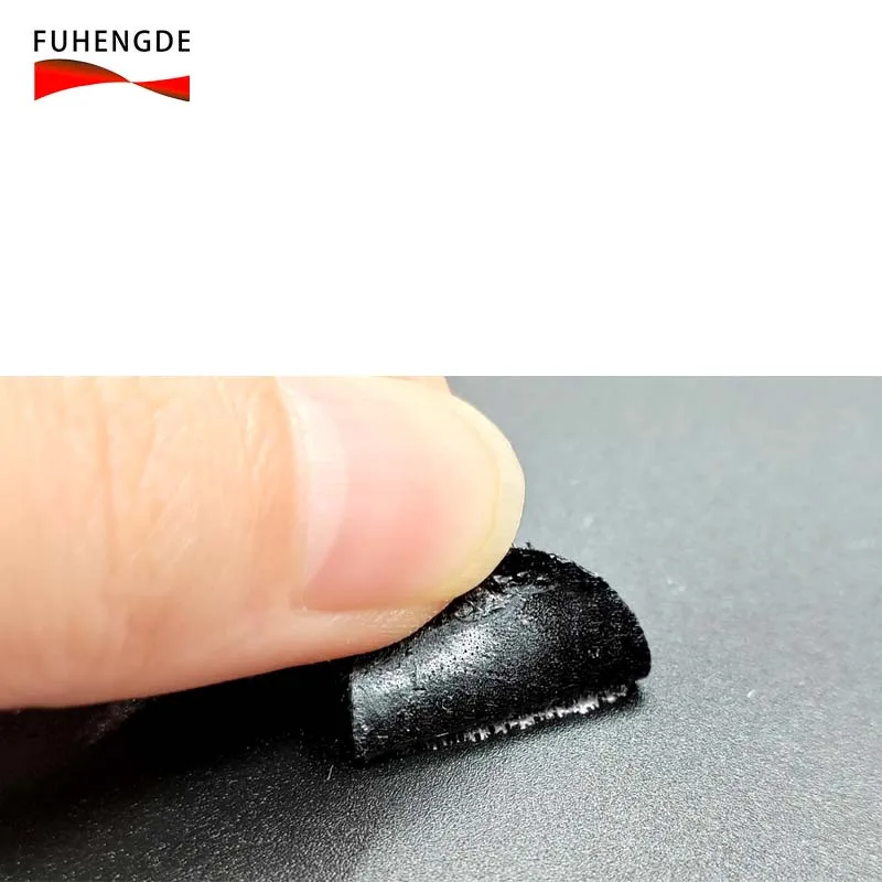 High Quality 20mm Diameter Hook and Loop Dots Strong Sticky Back Coins Self Adhesive Tapes for Home Glassroom At Good Price