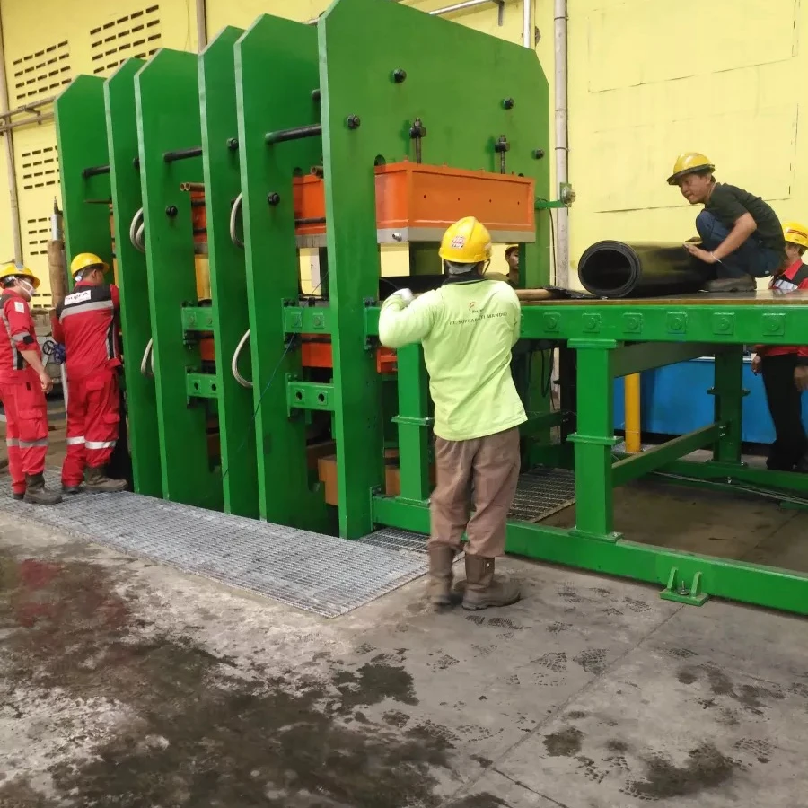 Manufacturer Well Made Factory Direct Sales Rubber Vulcanizing Press Machine Rubber Hydraulic Press