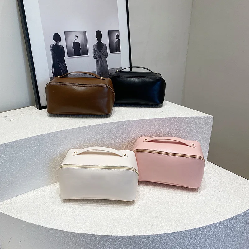 PU Leather Stylish Cosmetics Storage Bag High Quality Portable Travel Women Bathroom Toiletry Bag