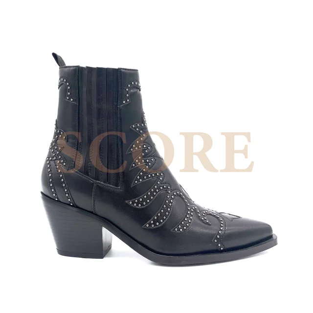 
Leslie 2021 Texas Boots CowBoy Boots women Metal Studs Fashion Trendy Hot Sales Botas Texanas OEM short boots 