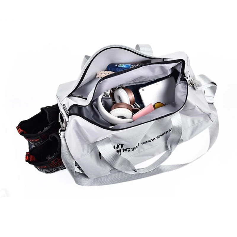 Factory direct supply premium polyester gym bag  personalised duffle bags gym with custom print