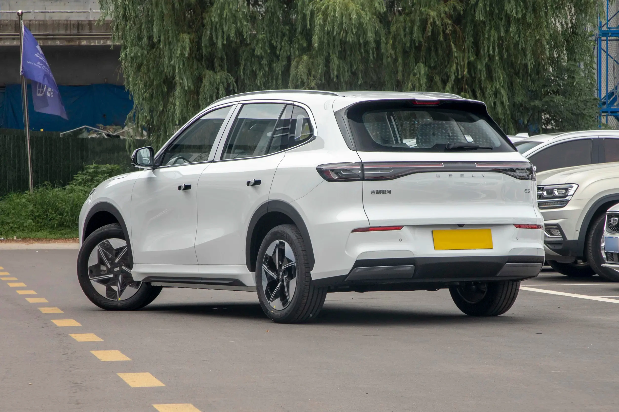 Deposit Geely Galaxy E5 2024 Compact SUV New energy car EV Pure Electric SUV 440km 530km Long Range 218Ps for Sale