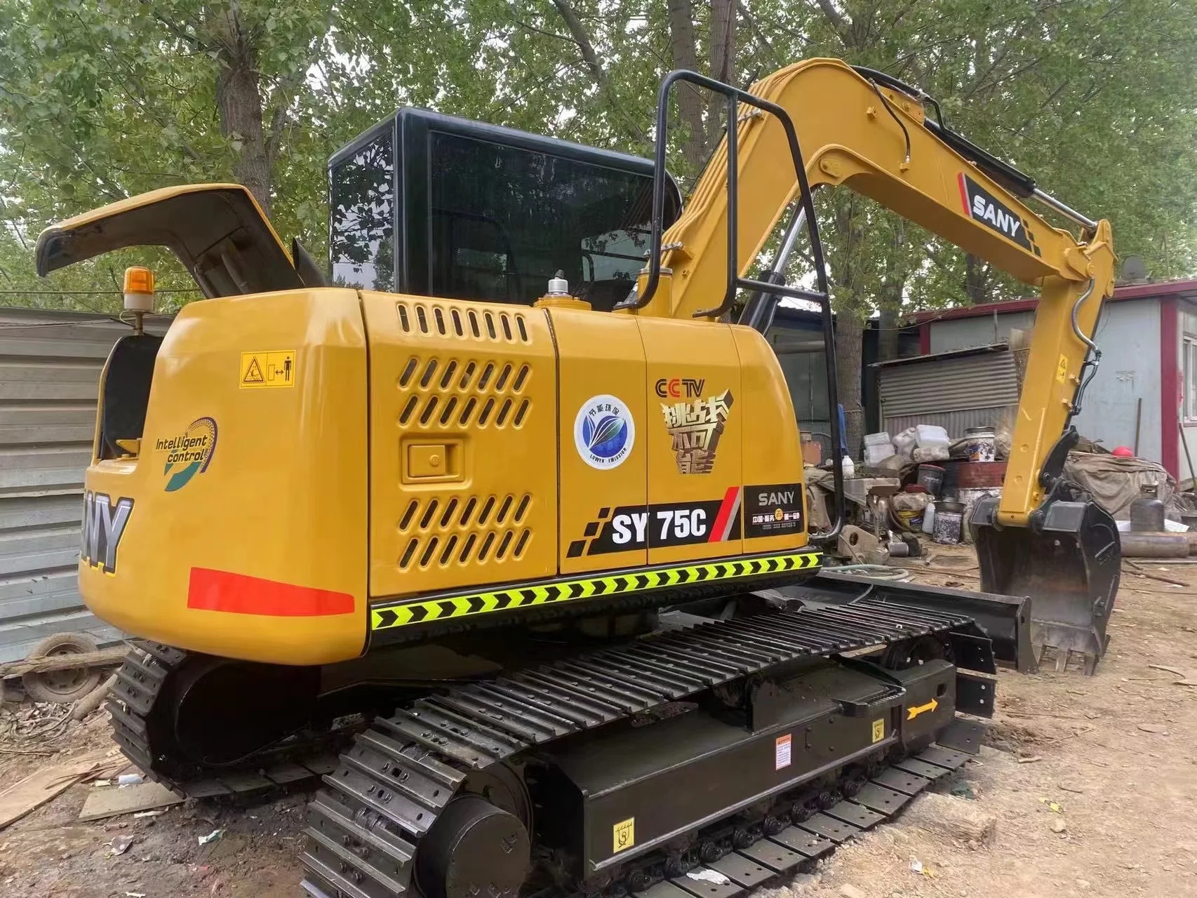 2020 almost new brand original SANY75 mini excavator in good conditions and low price for sale
