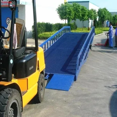 Portable loading dock ramp mobile container loading and unloading forklift work platform