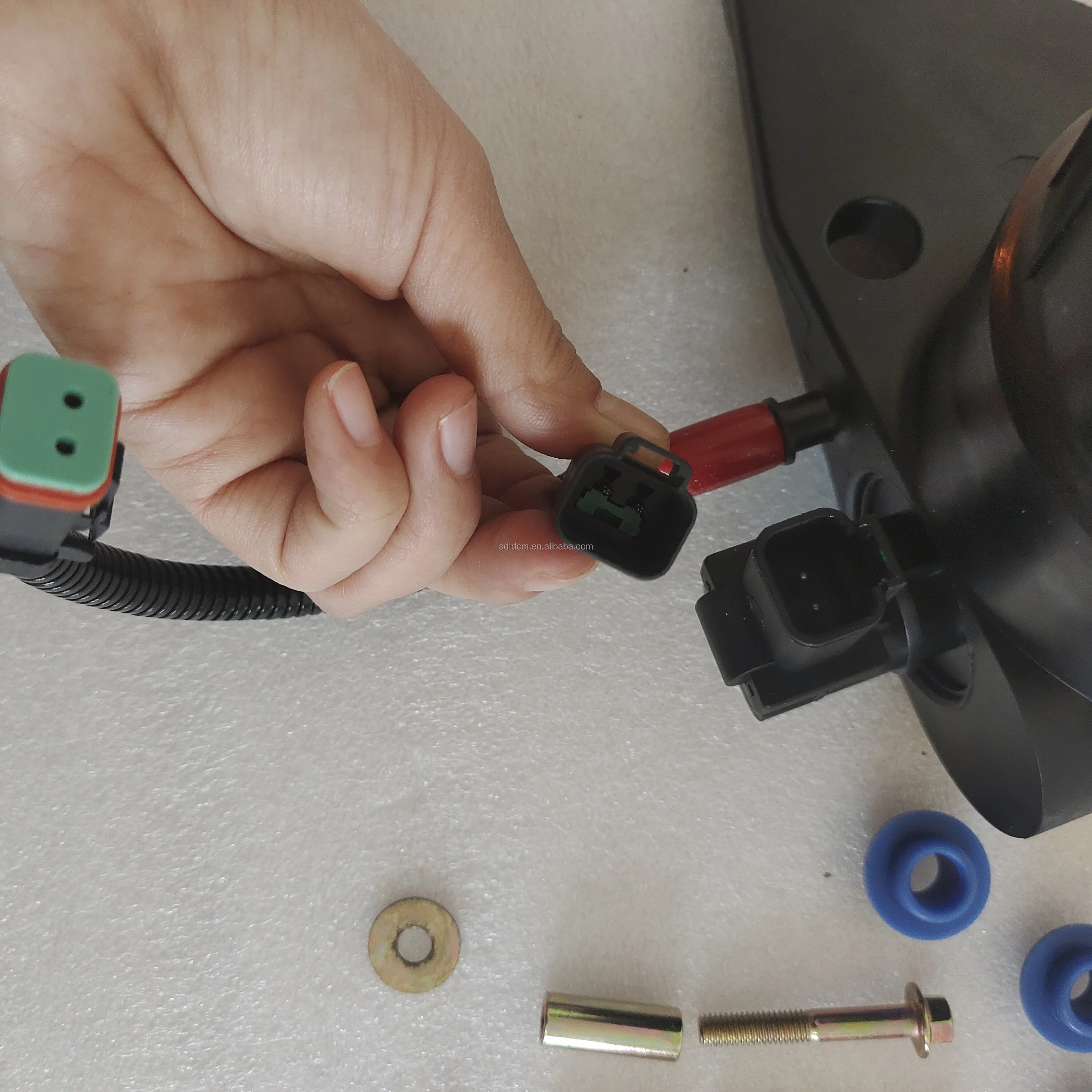 Excavator parts 320d2 fuel pump 299-9265 446-1895 for excavator