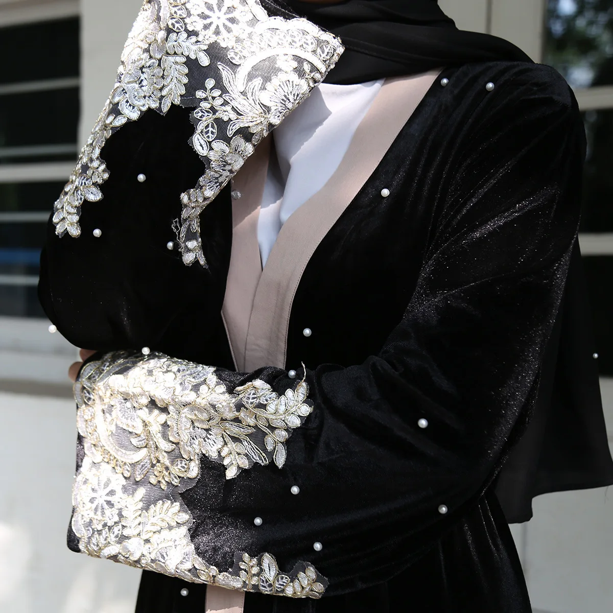 New design black velvet Muslim women dresses with lace 2020