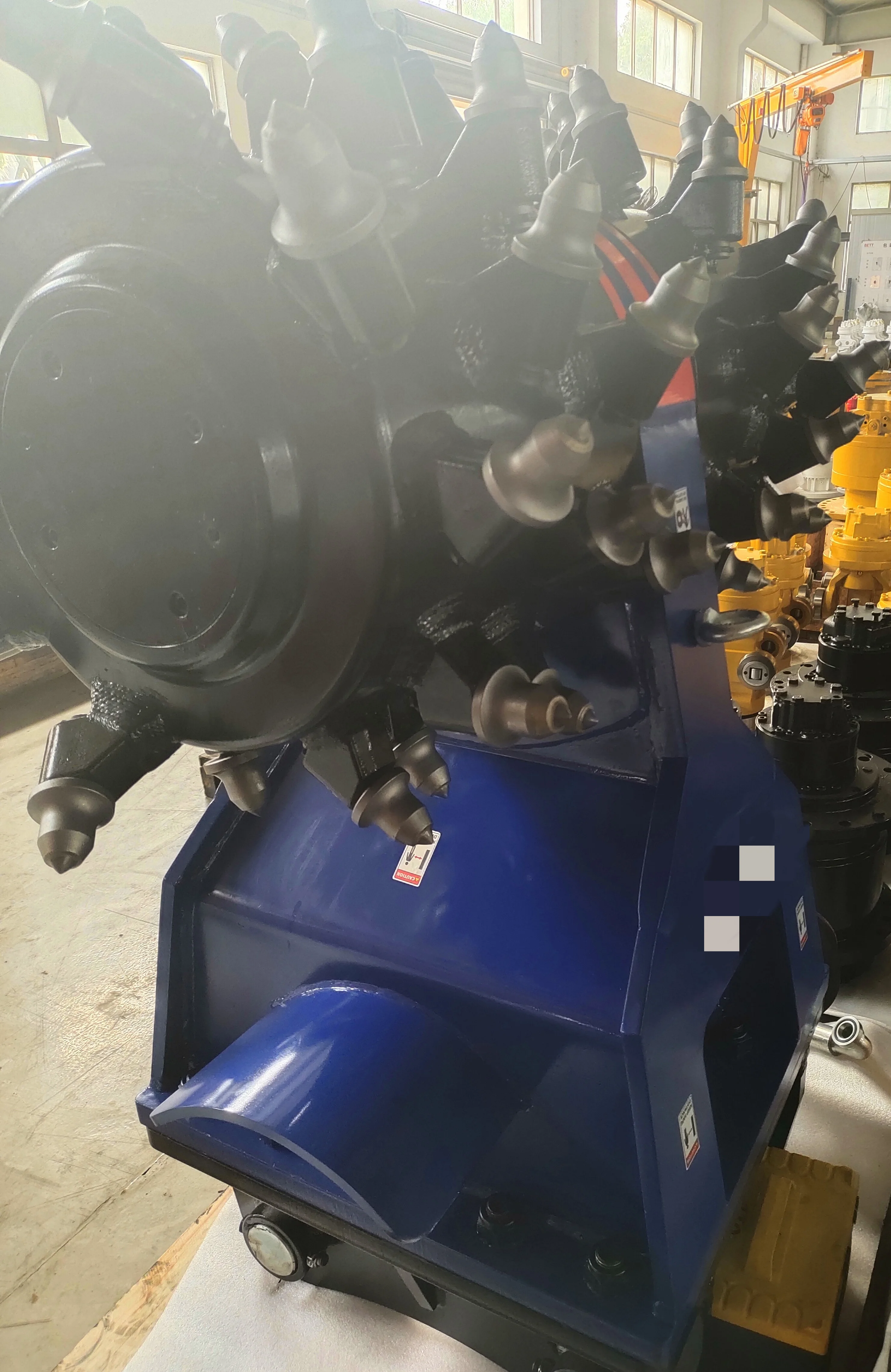 Hydraulic Rock Breaker for 10 ton Excavator Multifunctional Drum Cutters BM40