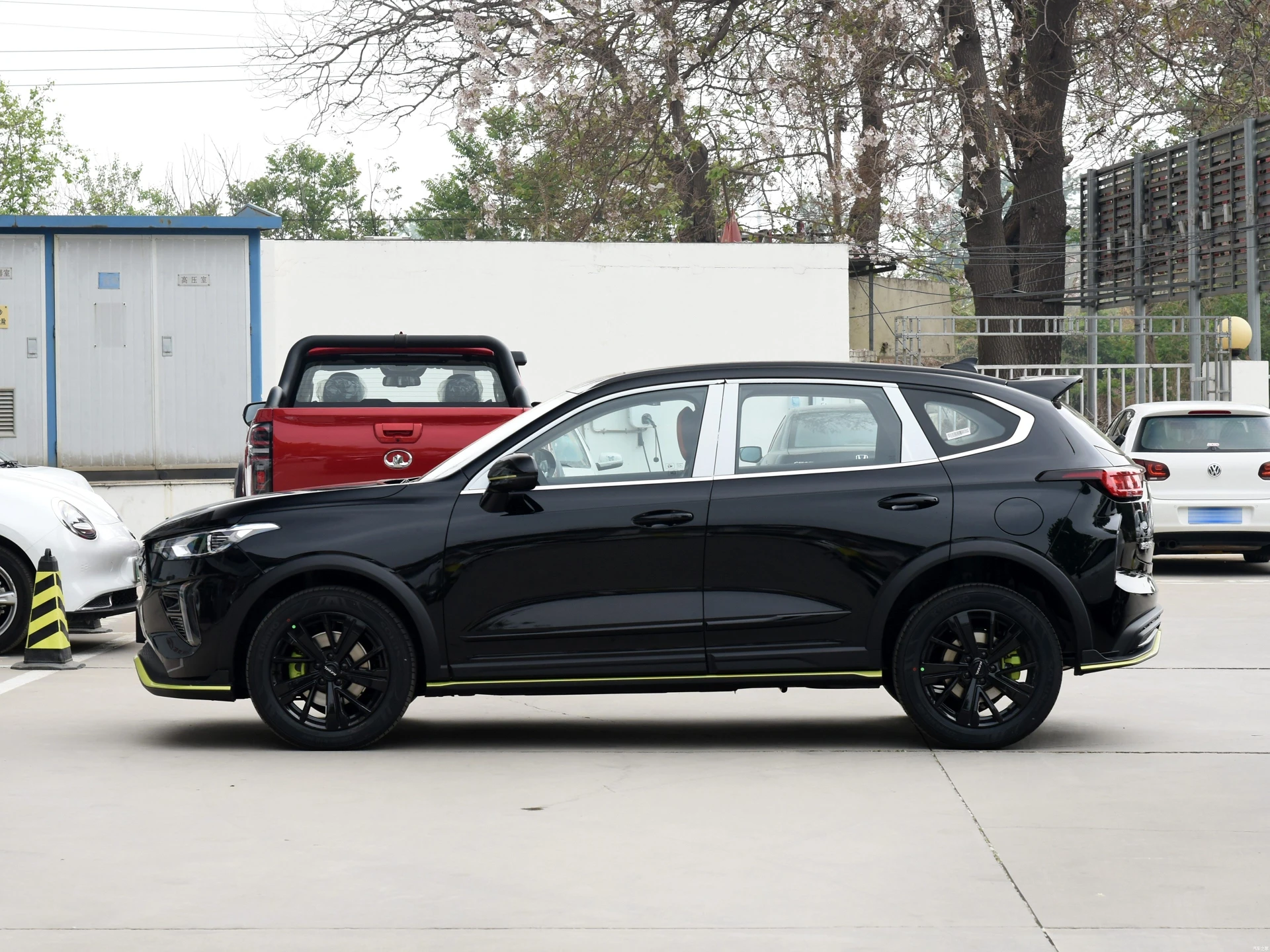 Бензиновый DCT DHT спортивный компактный внедорожник 2024 Большой Стены Haval Chitu 1.5L 1 5 T CVT топливный автомобиль с топливной гусеницей
