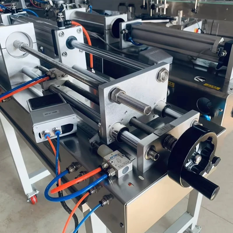 Automatic paste filling machine