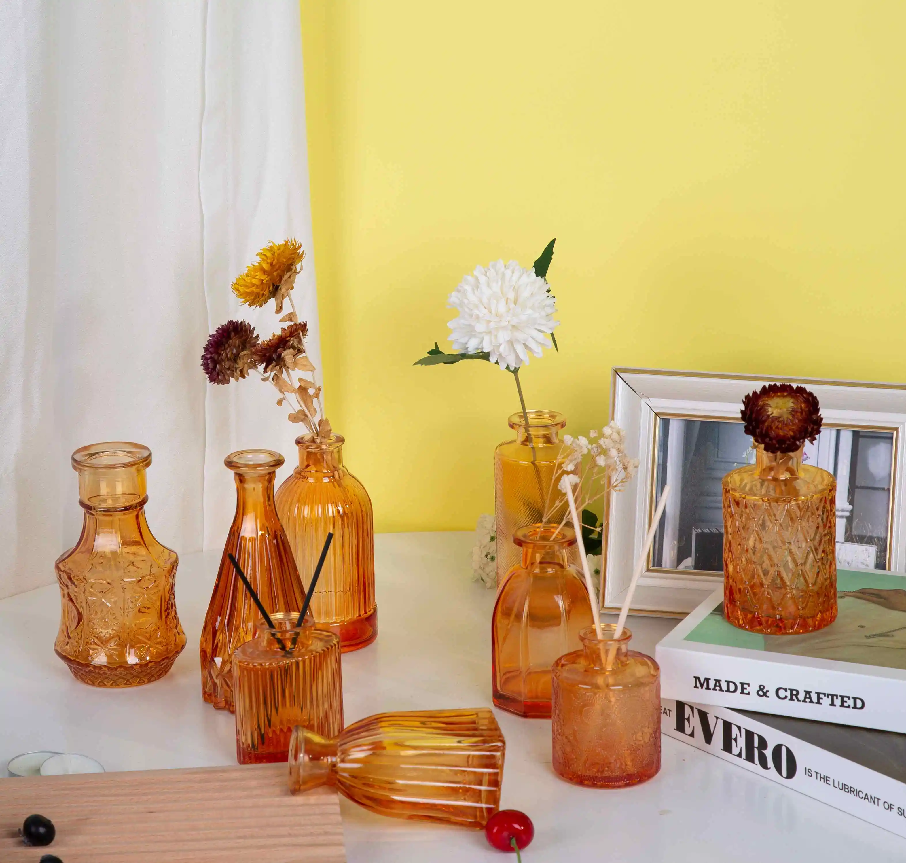 vintage embossed colored minimalist striped nordic style customised small amber glass bud vase 24 pcs set
