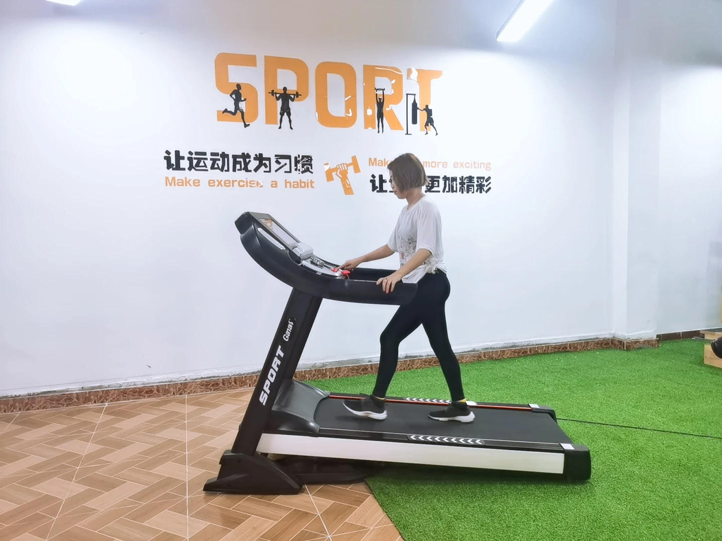 Ganas gym equipment  commercial motorized treadmill hotel exercise running walking machine