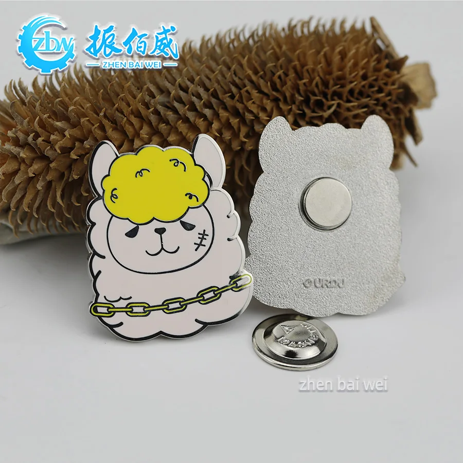 Professional Design Various Cartoon Animal Enamel Pin Custom Cute Funny Panda Little Sheep Brooch Clothes Lassel Pin Badge