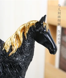 Luxury Items Indoor Decoration Horse Figurine Statue Wild Resin Animal Figurine