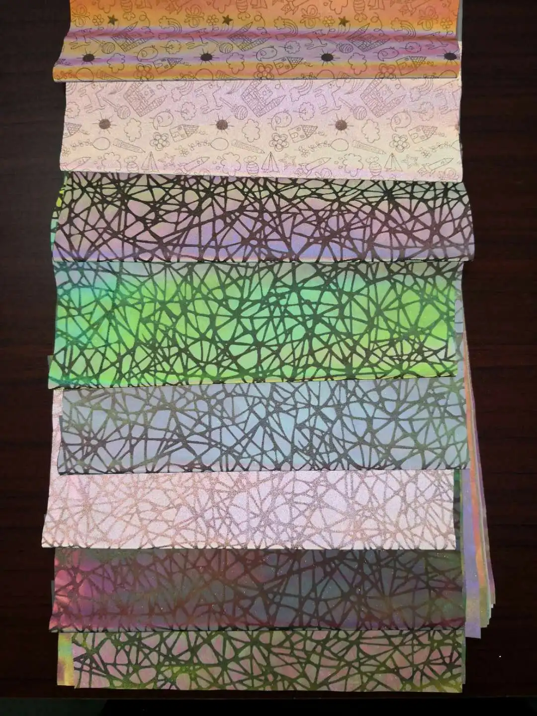 High Visible Black rainbow Iridescent Swirl Pattern Printing Spandex Reflective Fabric Cloth for Outdoor Hi Vis Fashion Clothing