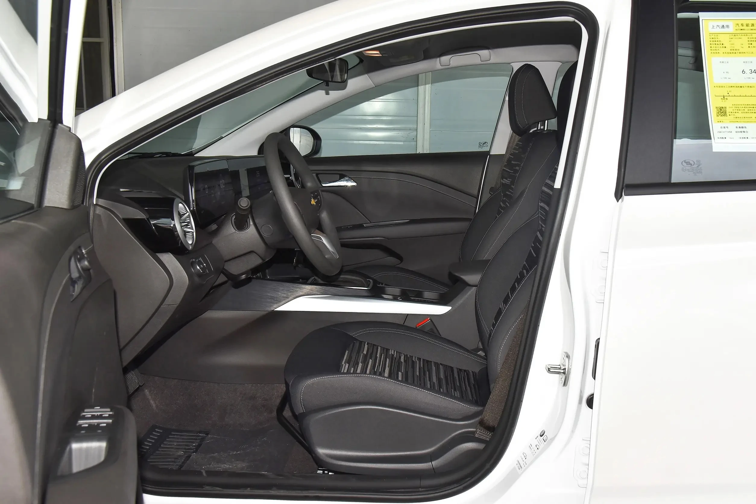 2024 Chevrolet Monza 1.5T Dual Clutch Sedan in Stock and Fast Shipping Left Steering Dark Interior Low Price at 8600 Dollar