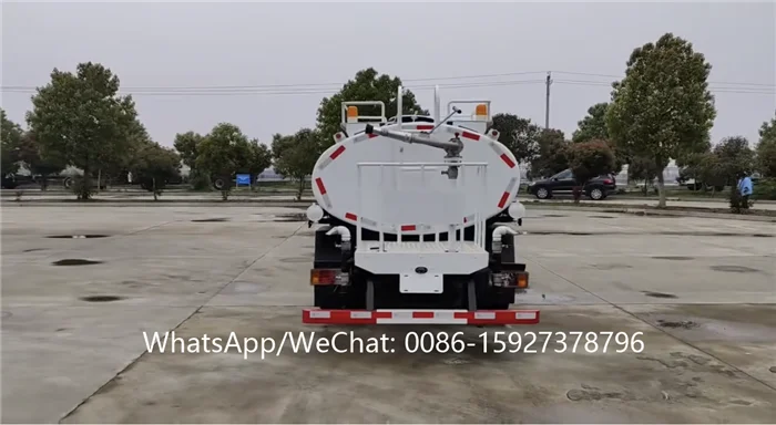 water truck ISUZU (3).png