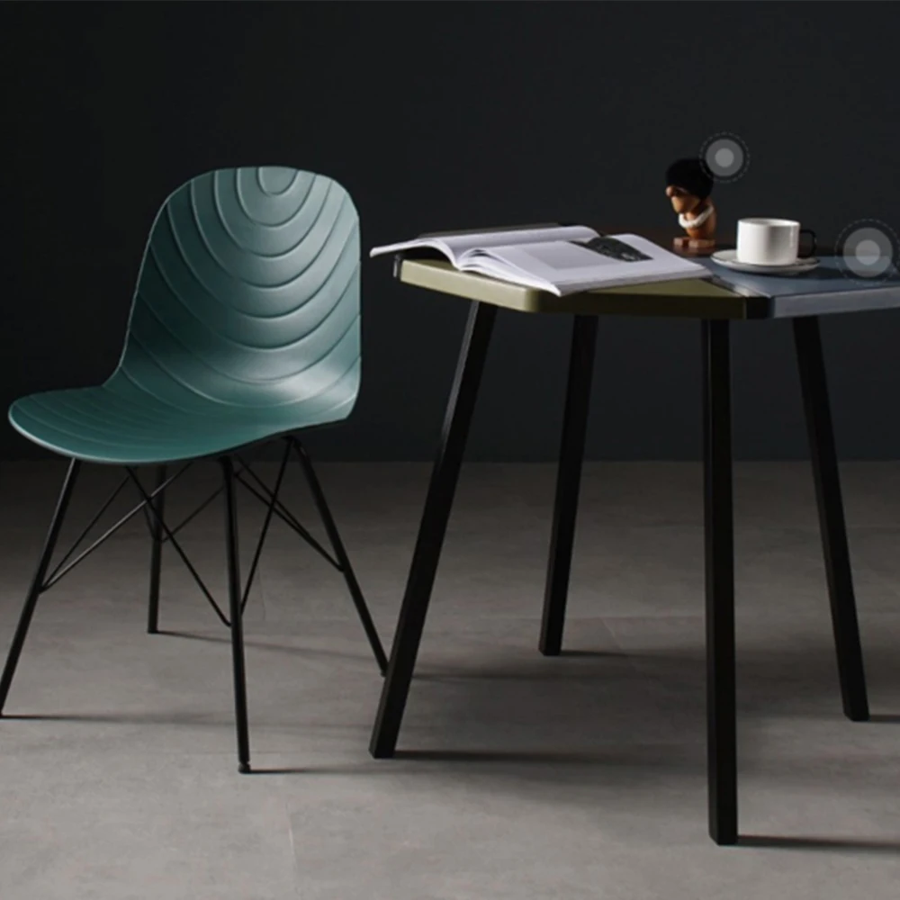 Comfortable sitting chair French plastic restaurant dining chair coffee table chair