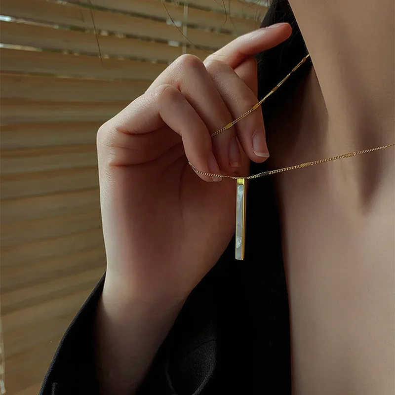 2022 Trendy fashion shell rectangle necklaces stainless steel gold necklace with pendant