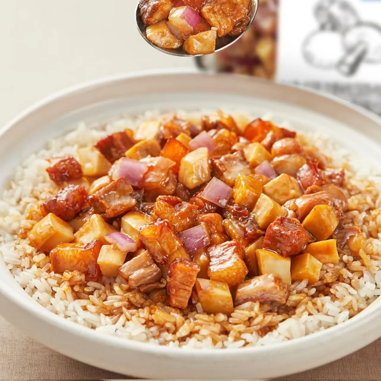 2024 Popular Self-Heating Instant Rice Ready-to-Cook Pork Stewed Soup for Outdoor Family Meals Wholesale Weeknight Foods