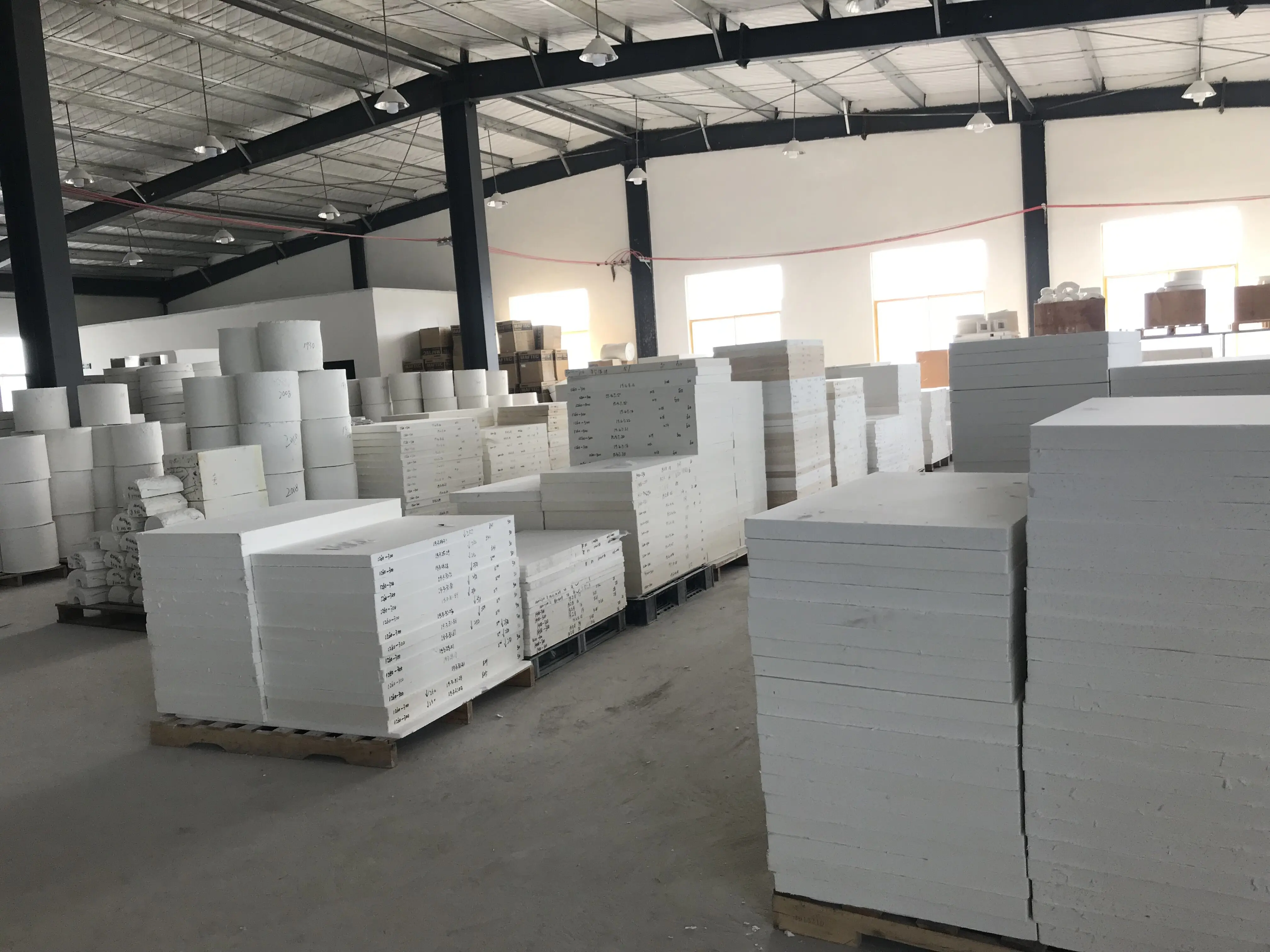 Manufacturers Directly Supply High Quality Alumina Ceramic Fiber Board