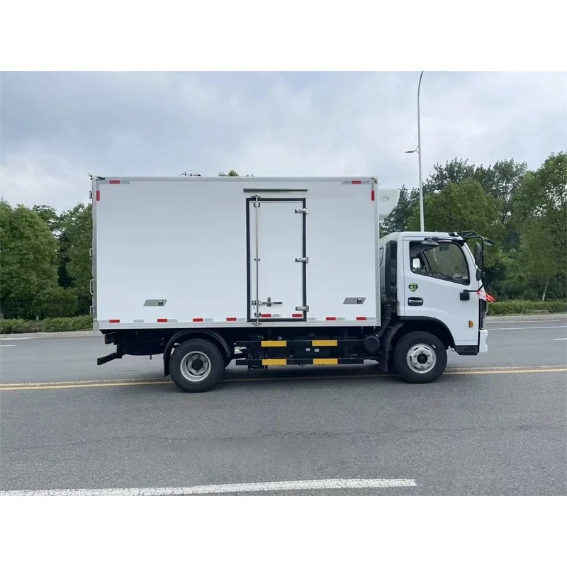 Китай горячий 4 Wheeler 4*2 Коробка холодильник холодный рефрижератор фургон