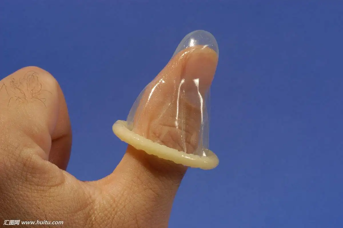 Condoms natural latex for men OEM/ODM products made from Thailand  production to specific customers