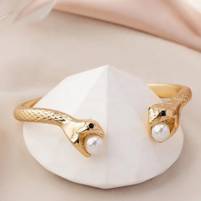 High-end snake-shaped gold-plated bracelet, Indian, Greek and Egyptian style bracelet, versatile and fashionable,fashion jewelry