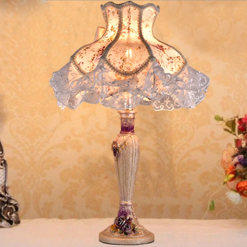 Hot hotel engineering light fixture exported fabric lampshade Resin lamphouse Antique table lamp