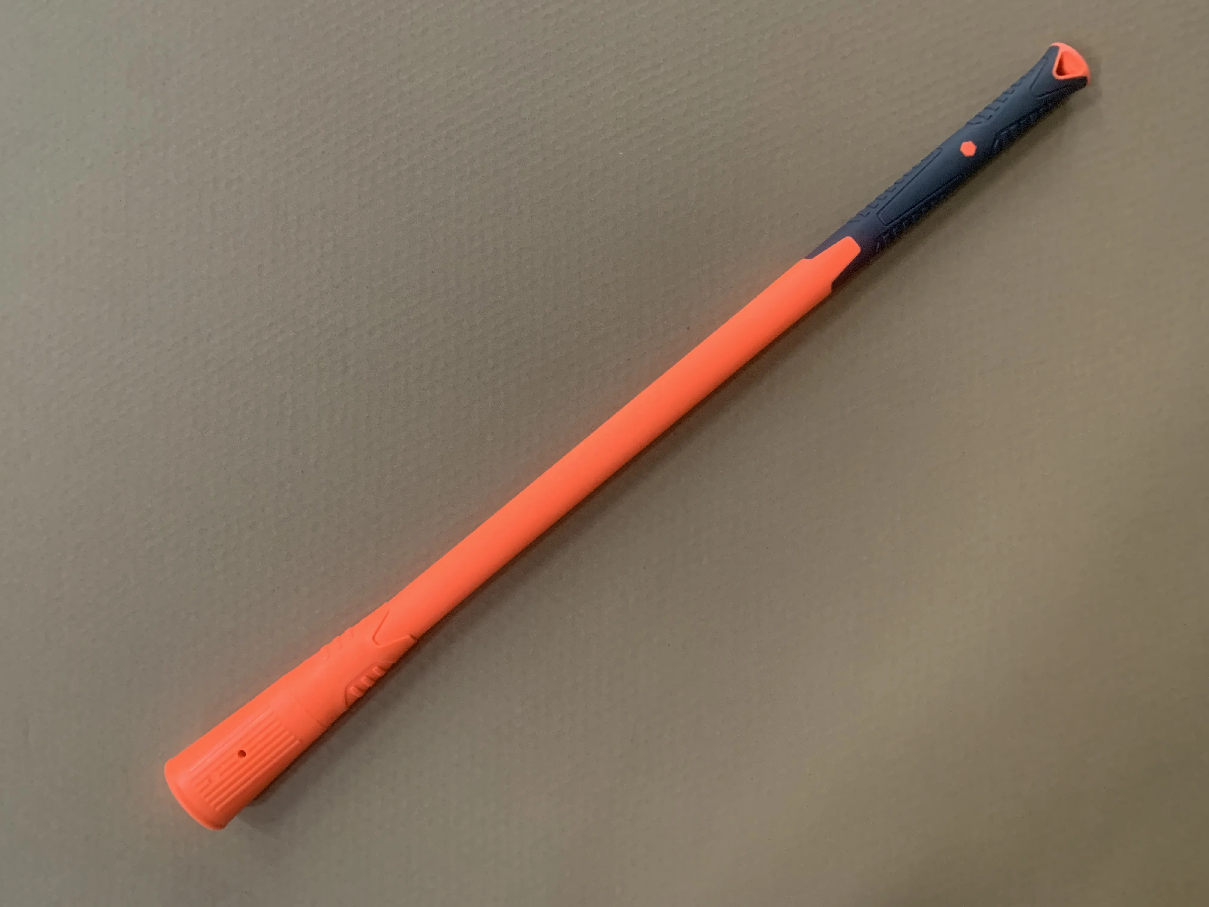 High Quality Fiberglass Handle Reinforced Insulation Fiberglass Handle for Hammer/Axe/ Pick