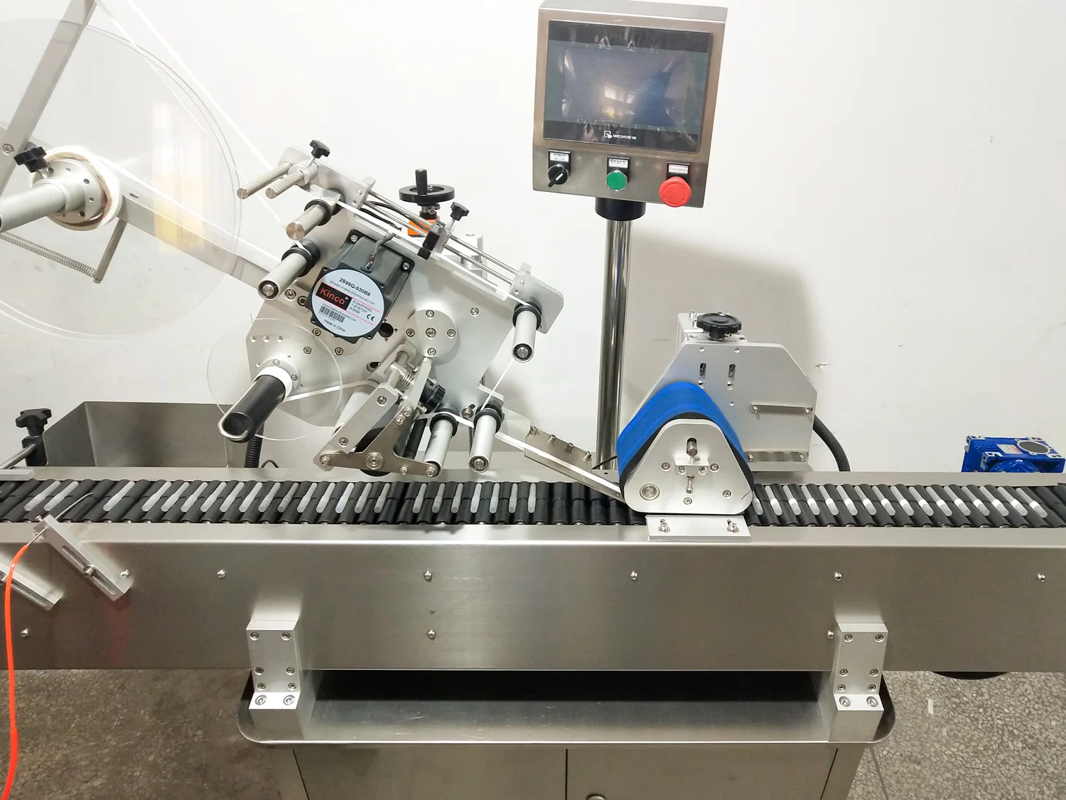 YM215 Automatic horizontal labeling machine for tube small bottle vial label applicator