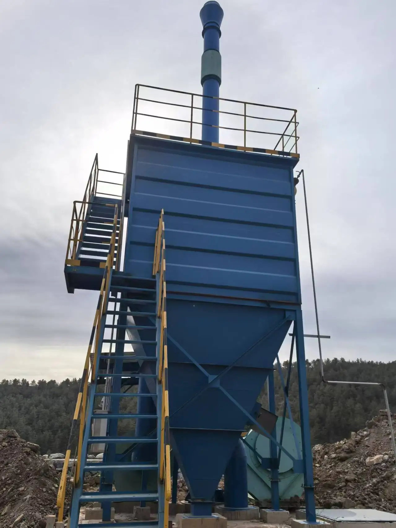 Hot Selling Customized Size Large Pulse Dust Collector Industrial Baghouse Dust Collector bag filter equipment