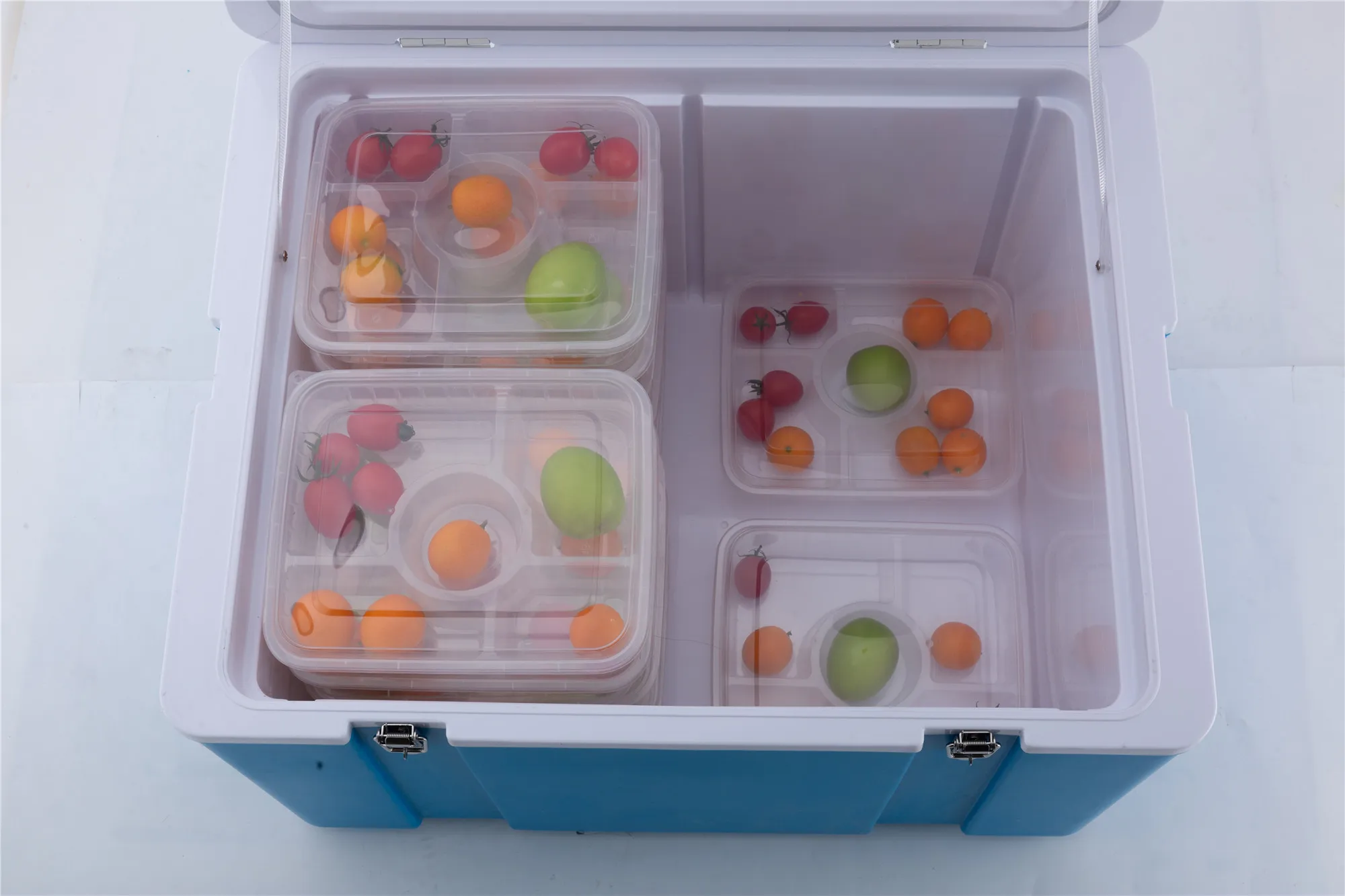 China Factory Plastic 92L Large Cooler Box  Keep Cold Beer Wine Cans Juice Transport Ice Cooler