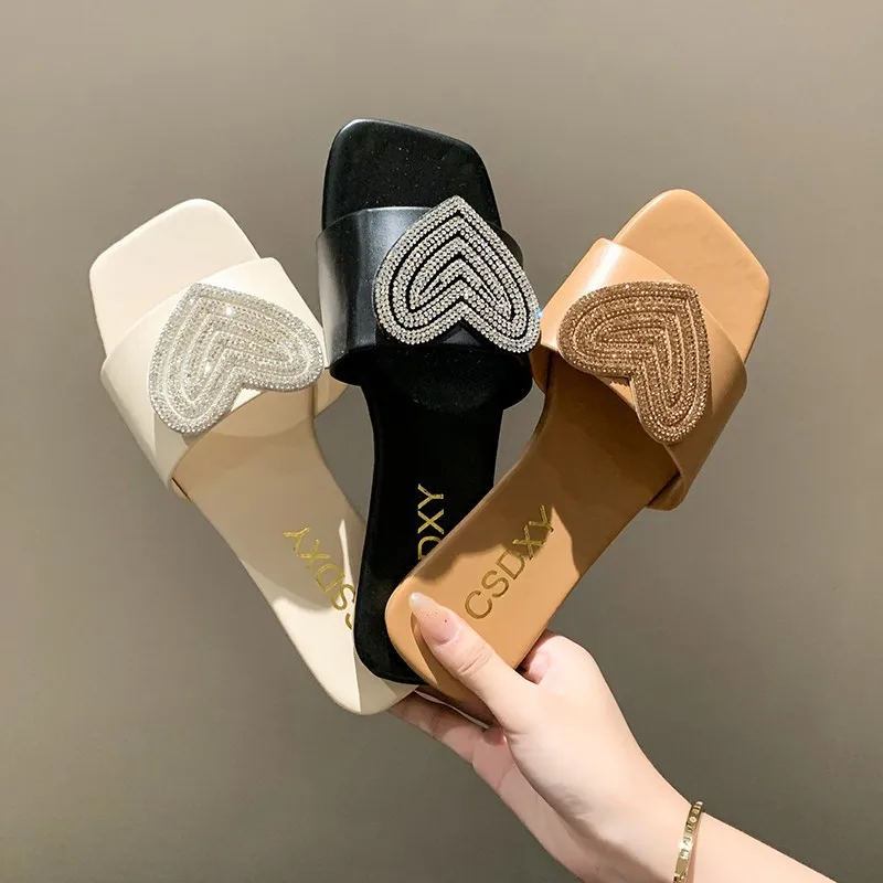 2025 summer new trendy casual slippers for women outwearing flat bottomed square toe spring fashion sandals