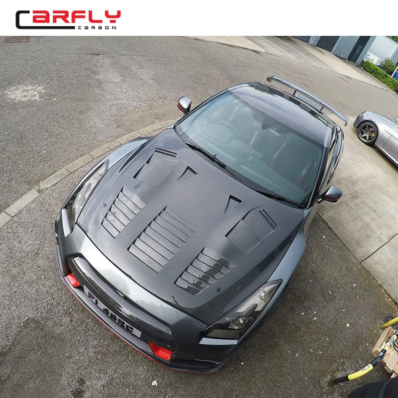 GTR R35 корпус из углеродного волокна с вентиляционными отверстиями