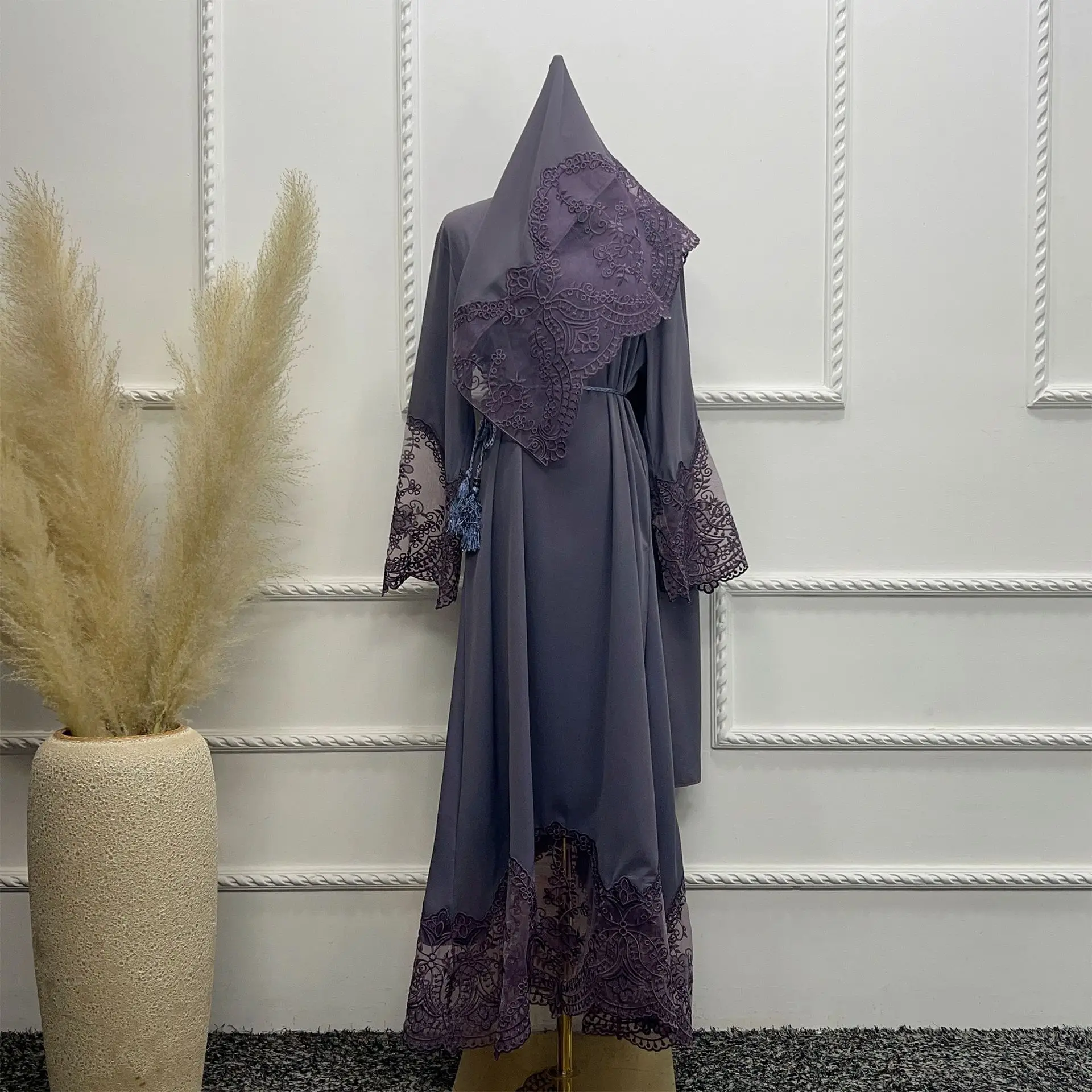 Closed Kaftan Turkish Style Dresses Modest Dubai Abaya for Womens Islamic Clothing Embroidered Floor Length Muslim Long Sleeve