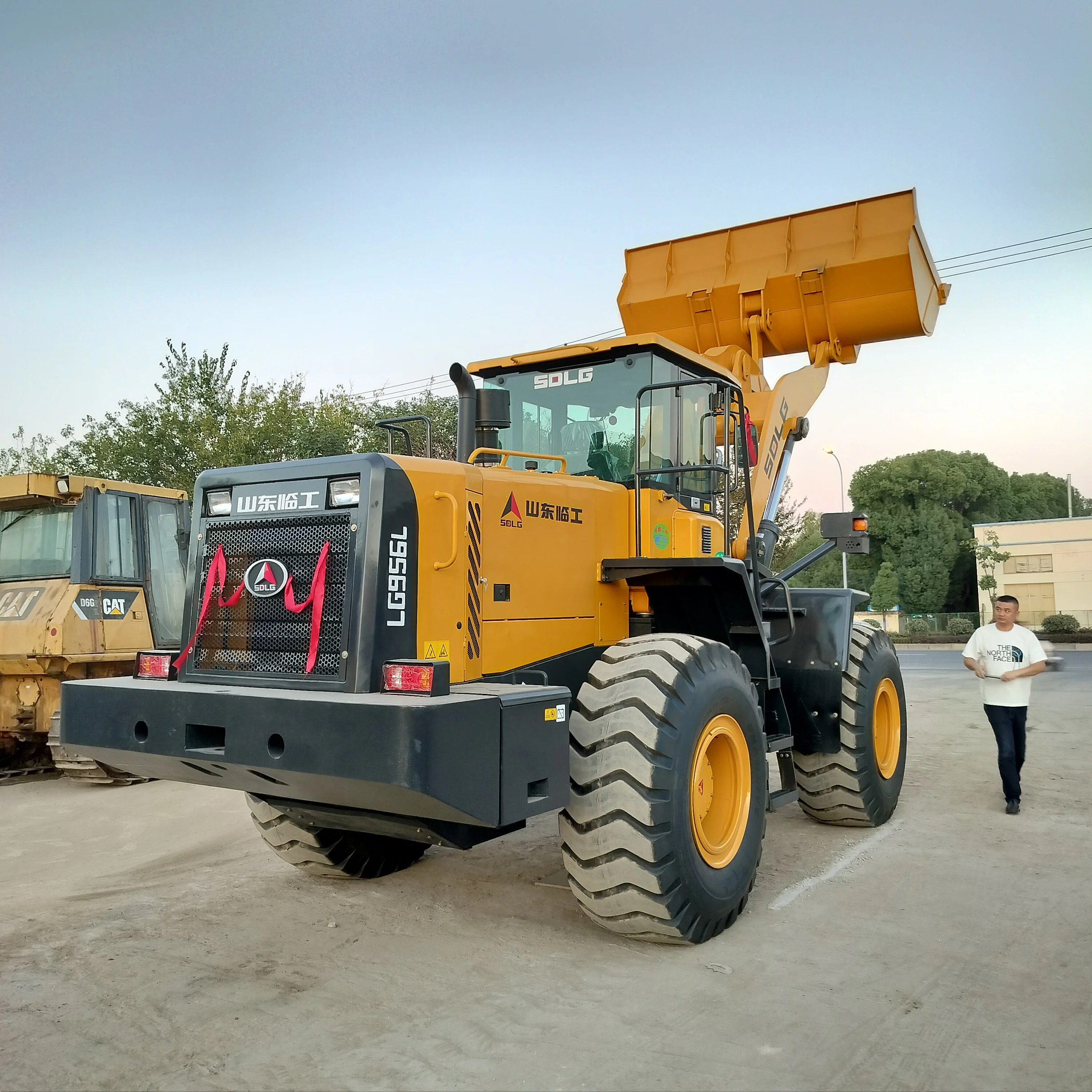 In 2023, New Second-hand Medium Loaders In China Second-hand SDLG956 LG956L Wheel Loaders Are Sold In Good Condition