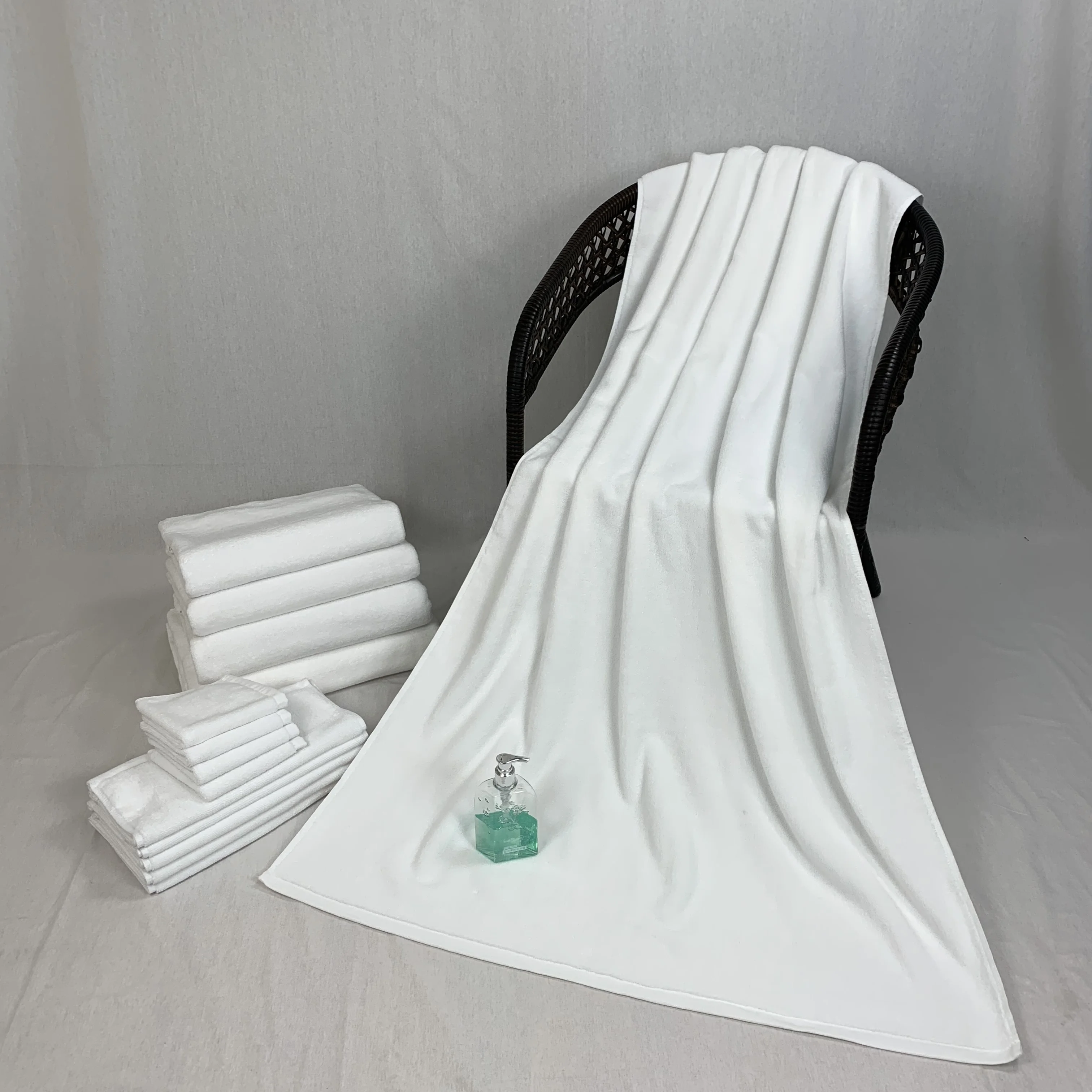 100% cotton  jacquard satin embroidered  5 star hotel bath  towel for airline for airport lounge