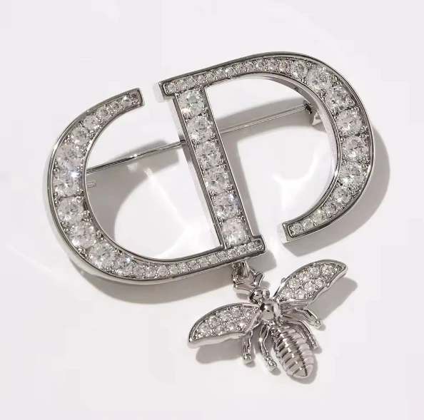 extravagant Custom latest Double c brooch design breastpin pins vintage crystal rhinestone channel brooch