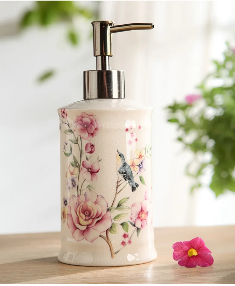 5Pcs Rustic Classical Flower Bird Factory Direct Wholesale Customized Home Hotel Decoration Ceramic Bathroom Accessories Set